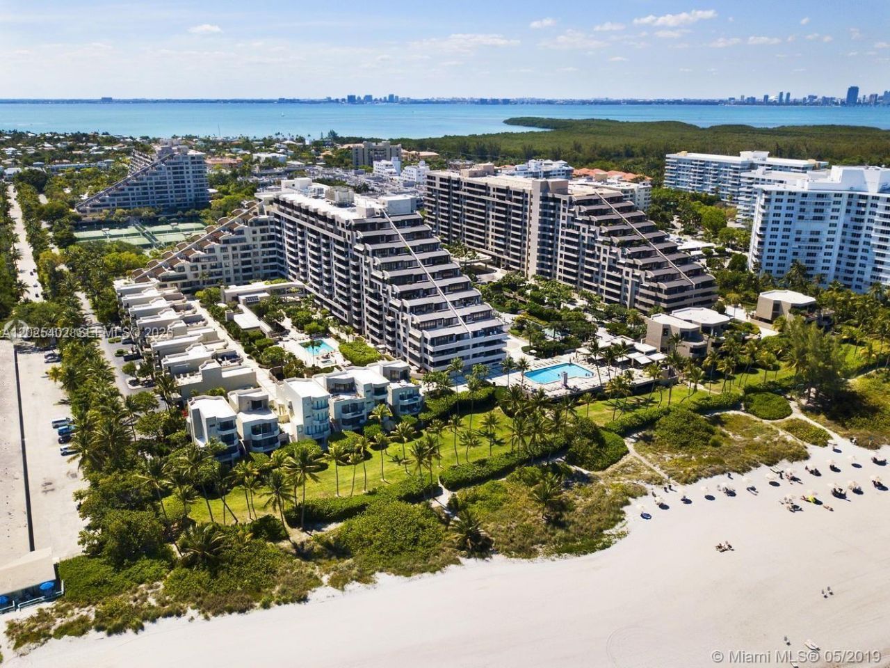 201 Crandon Blvd , Unit 642, Key Biscayne, FL 33149 Photo