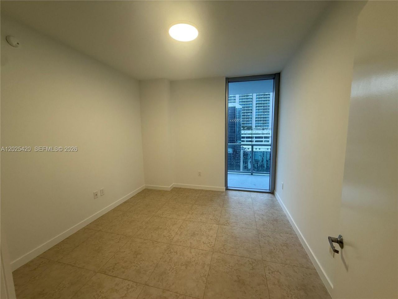 1050 SE Brickell Ave , Unit 1802, Miami, FL 33131 Photo