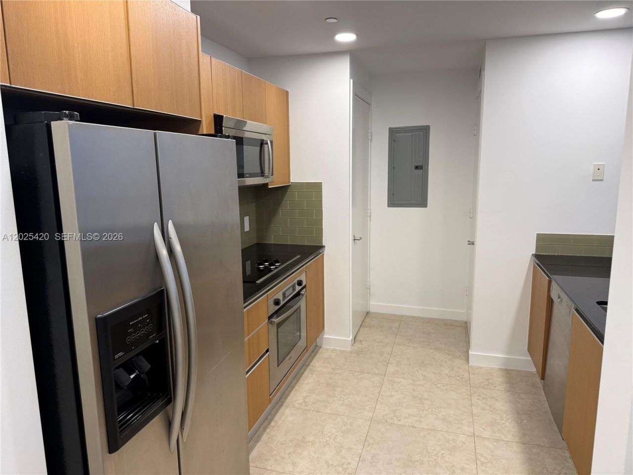 1050 SE Brickell Ave , Unit 1802, Miami, FL 33131 Photo