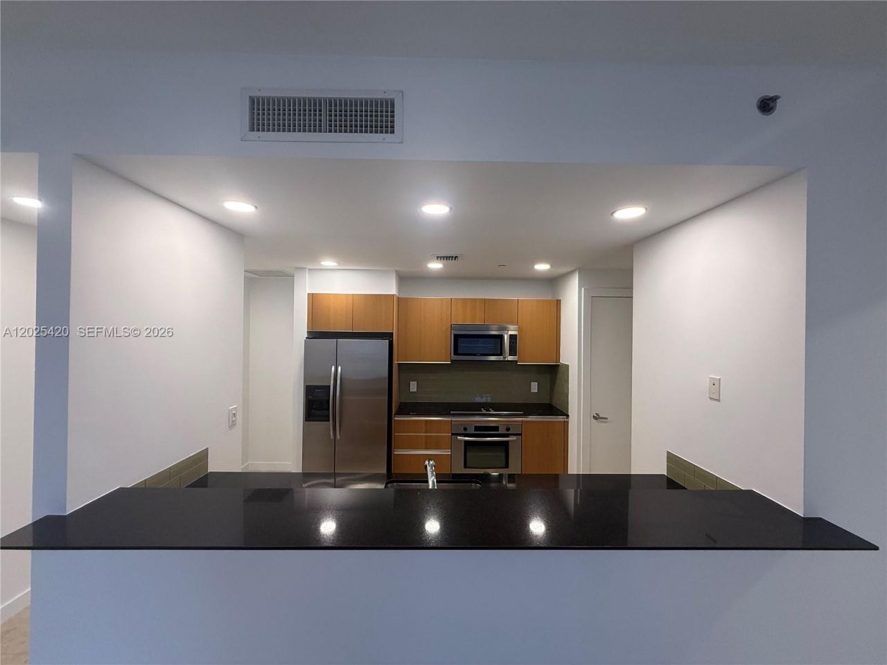 1050 SE Brickell Ave , Unit 1802, Miami, FL 33131 Photo