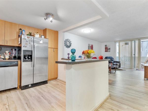 10000 NW 80th Ct , Unit 2245, Hialeah Gardens, FL 33016