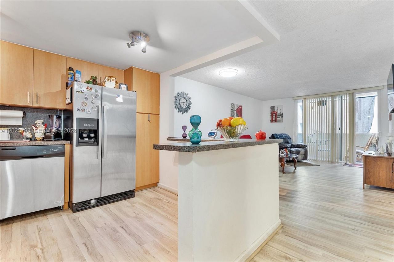 10000 NW 80th Ct , Unit 2245, Hialeah Gardens, FL 33016 Photo