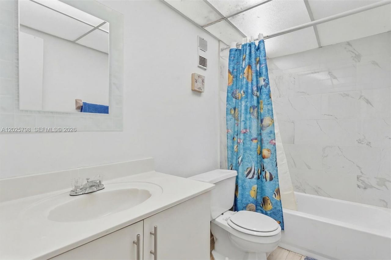10000 NW 80th Ct , Unit 2245, Hialeah Gardens, FL 33016 Photo