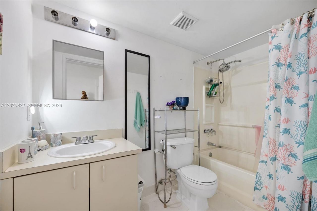 14951 SW 82nd Ln , Unit 17-403, Miami, FL 33193 Photo