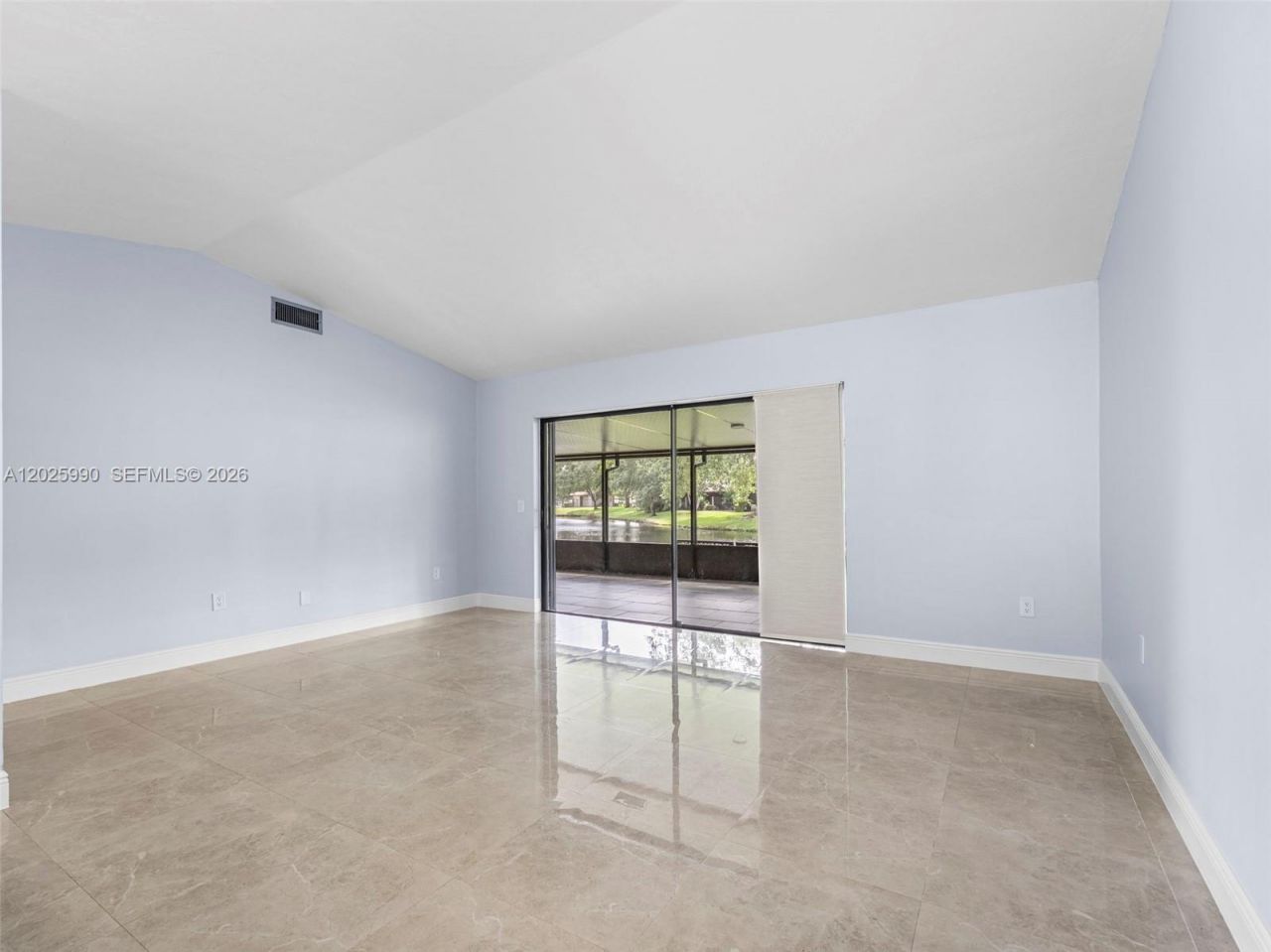 1561 NW 98th Ave, Unit 1561, Pembroke Pines, FL 33024 Photo