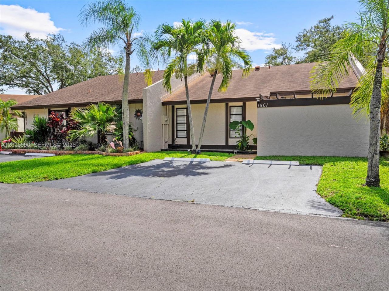 1561 NW 98th Ave, Unit 1561, Pembroke Pines, FL 33024 Photo
