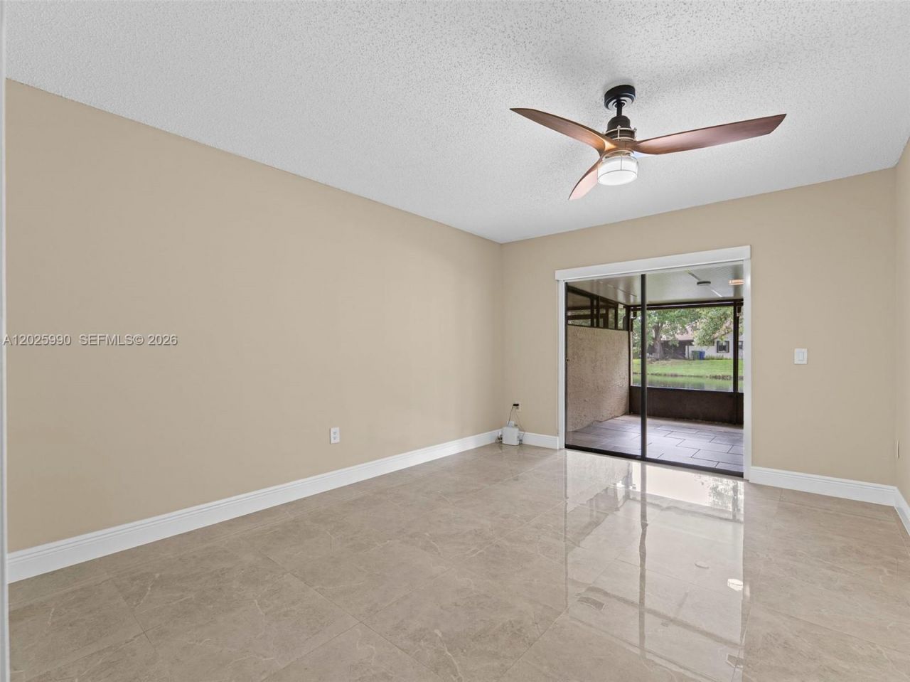 1561 NW 98th Ave, Unit 1561, Pembroke Pines, FL 33024 Photo