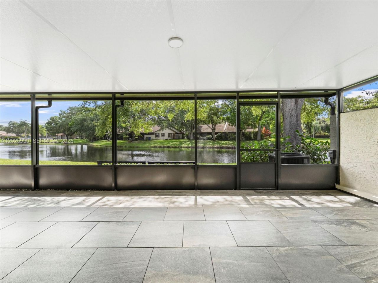 1561 NW 98th Ave, Unit 1561, Pembroke Pines, FL 33024 Photo