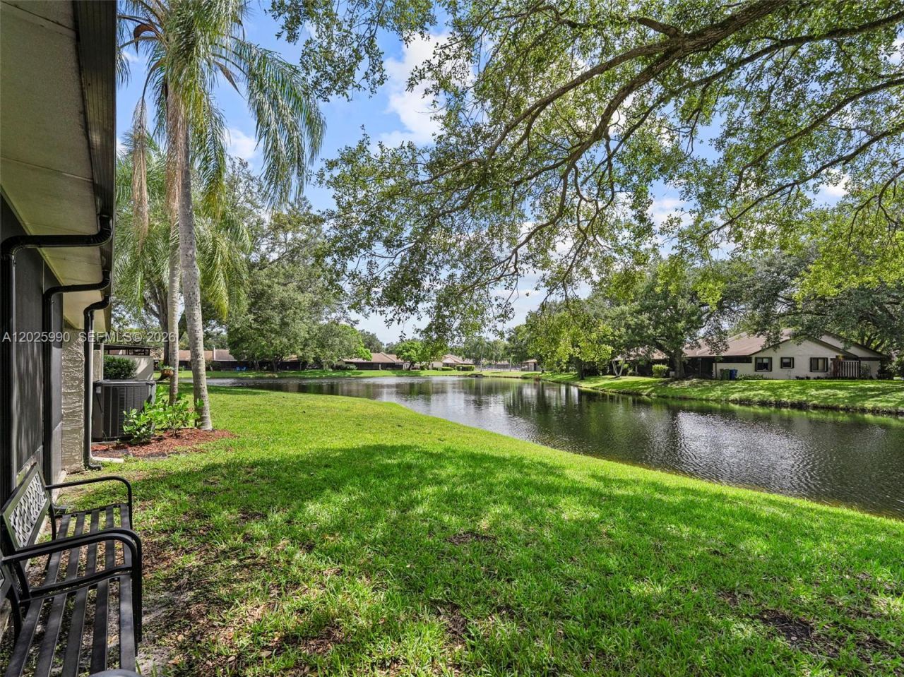 1561 NW 98th Ave, Unit 1561, Pembroke Pines, FL 33024 Photo
