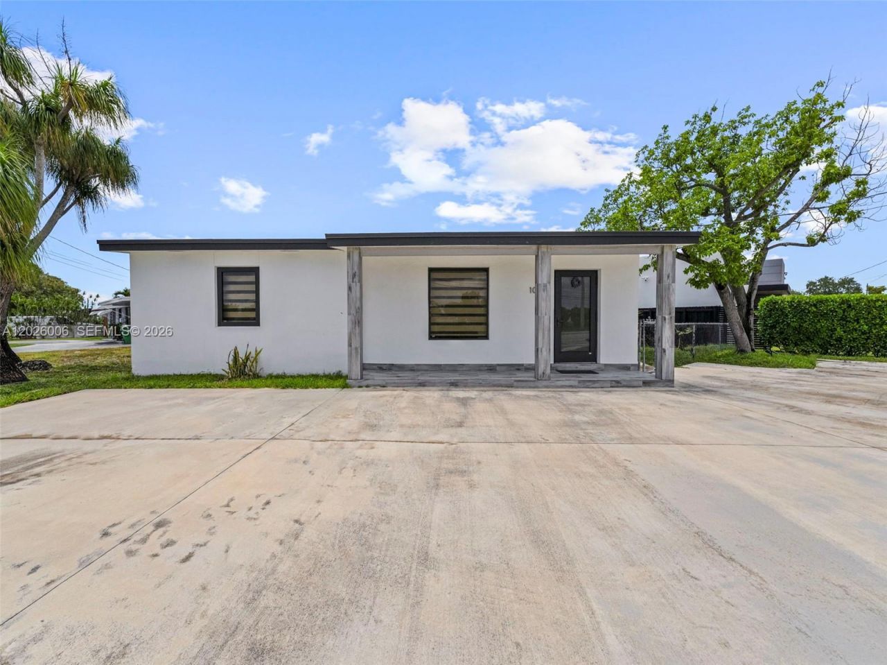 10700 SW 46th St , Miami, FL 33165 Photo