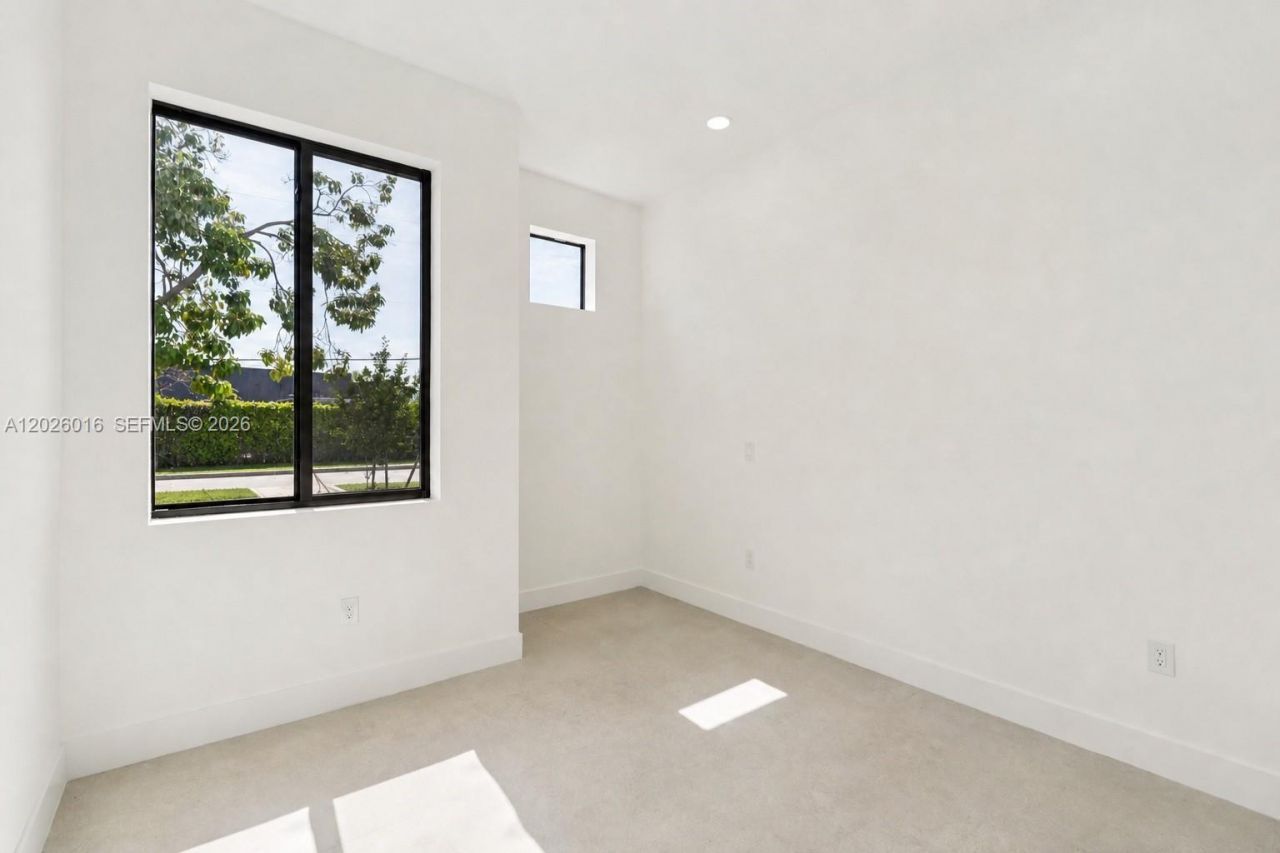 1521 SW 40th Ter, Fort Lauderdale, FL 33317 Photo
