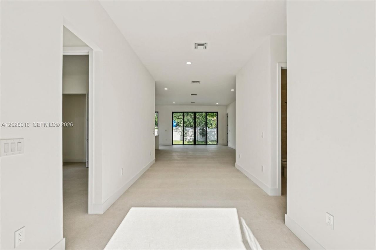 1521 SW 40th Ter, Fort Lauderdale, FL 33317 Photo