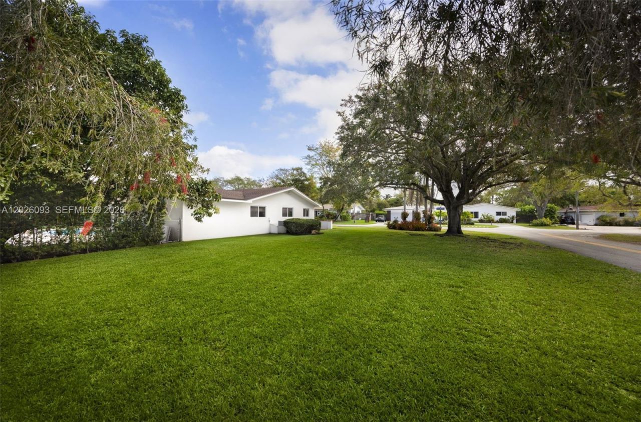15700 SW 77th Ct, Palmetto Bay, FL 33157 Photo