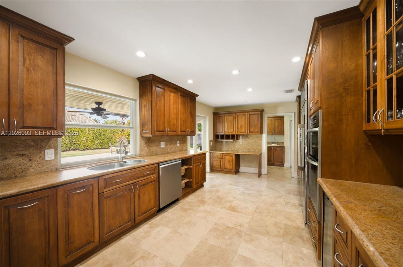 15700 SW 77th Ct, Palmetto Bay, FL 33157 Photo
