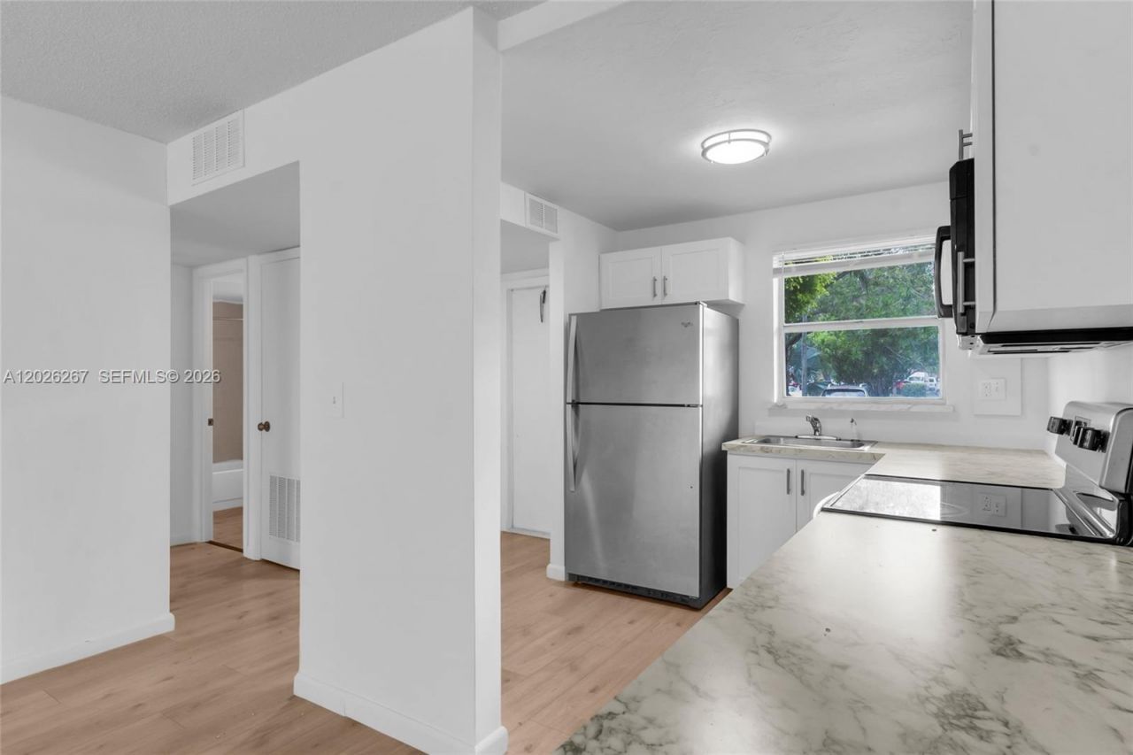 9601 Sunrise Lakes Blvd, Unit 106, Sunrise, FL 33322 Photo