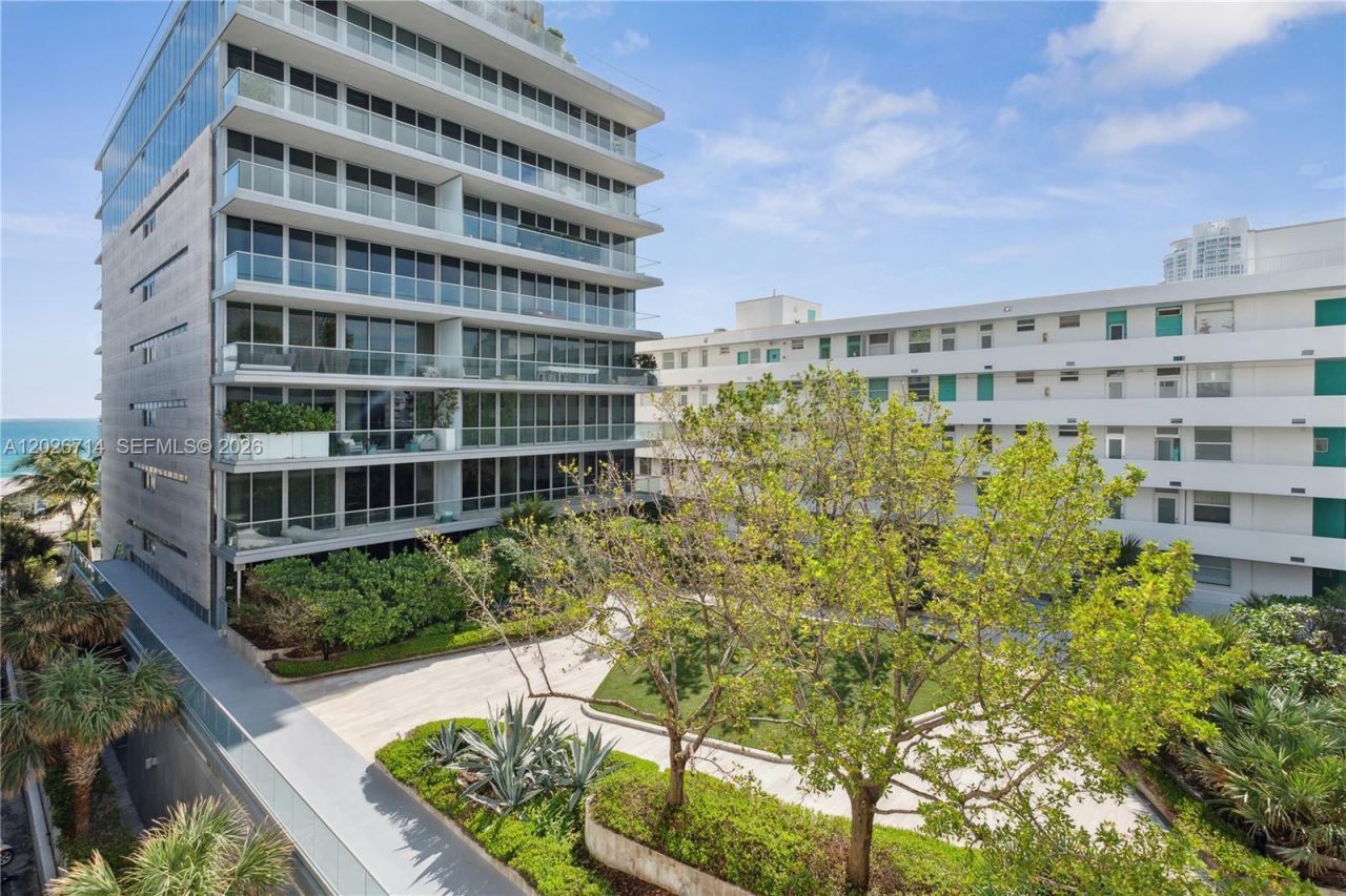 325 Ocean Dr , Unit 502, Miami Beach, FL 33139 Photo