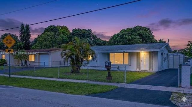 2000 N 58th Ave , Hollywood, FL 33021 Photo