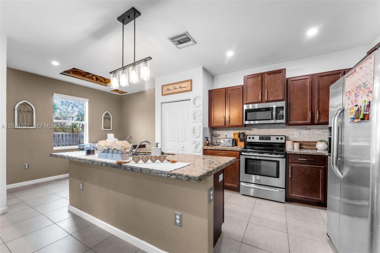 11865 SW 252nd Ter , Homestead, FL 33032 Photo