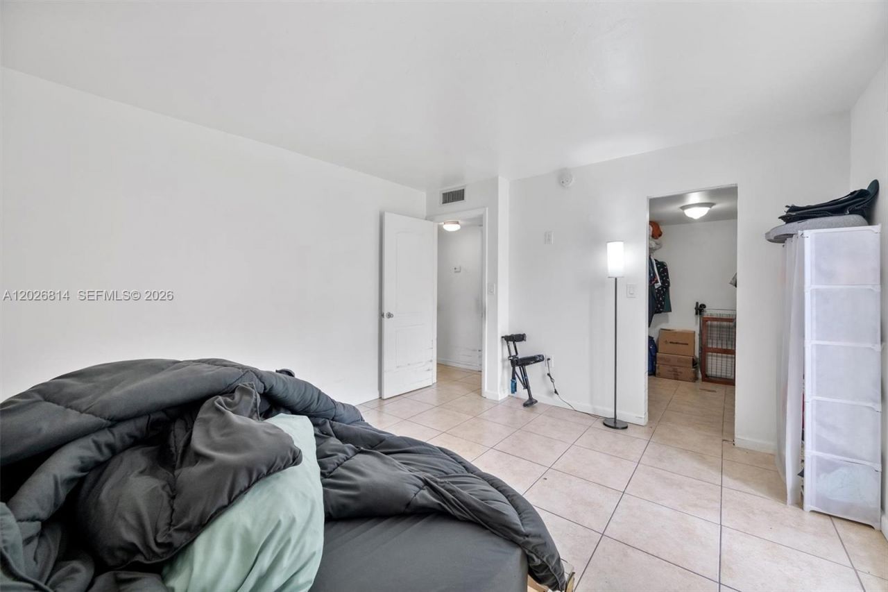 9445 SW 76th St , Unit U4, Miami, FL 33173 Photo
