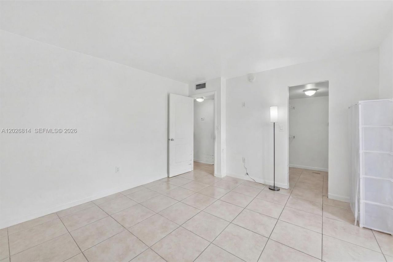 9445 SW 76th St, Unit U4, Miami, FL 33173 Photo
