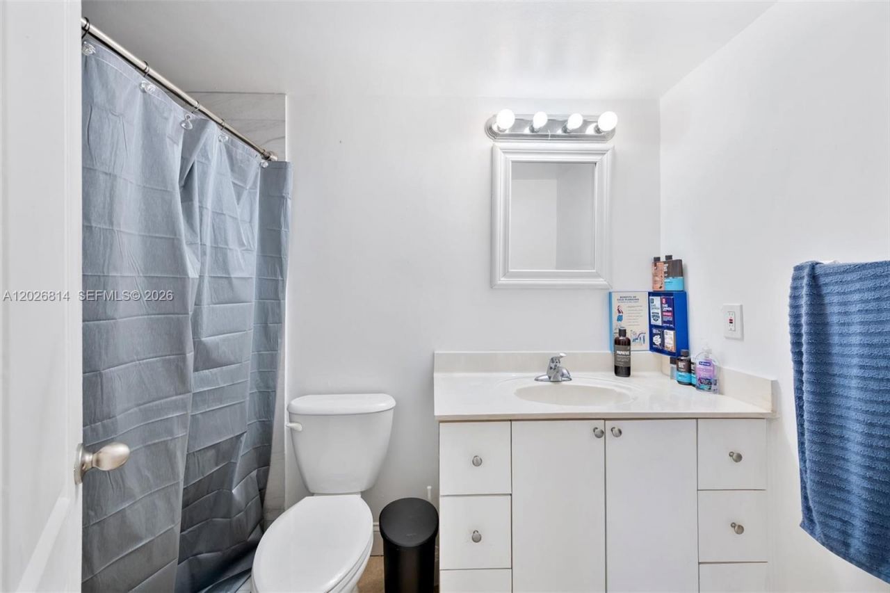 9445 SW 76th St , Unit U4, Miami, FL 33173 Photo