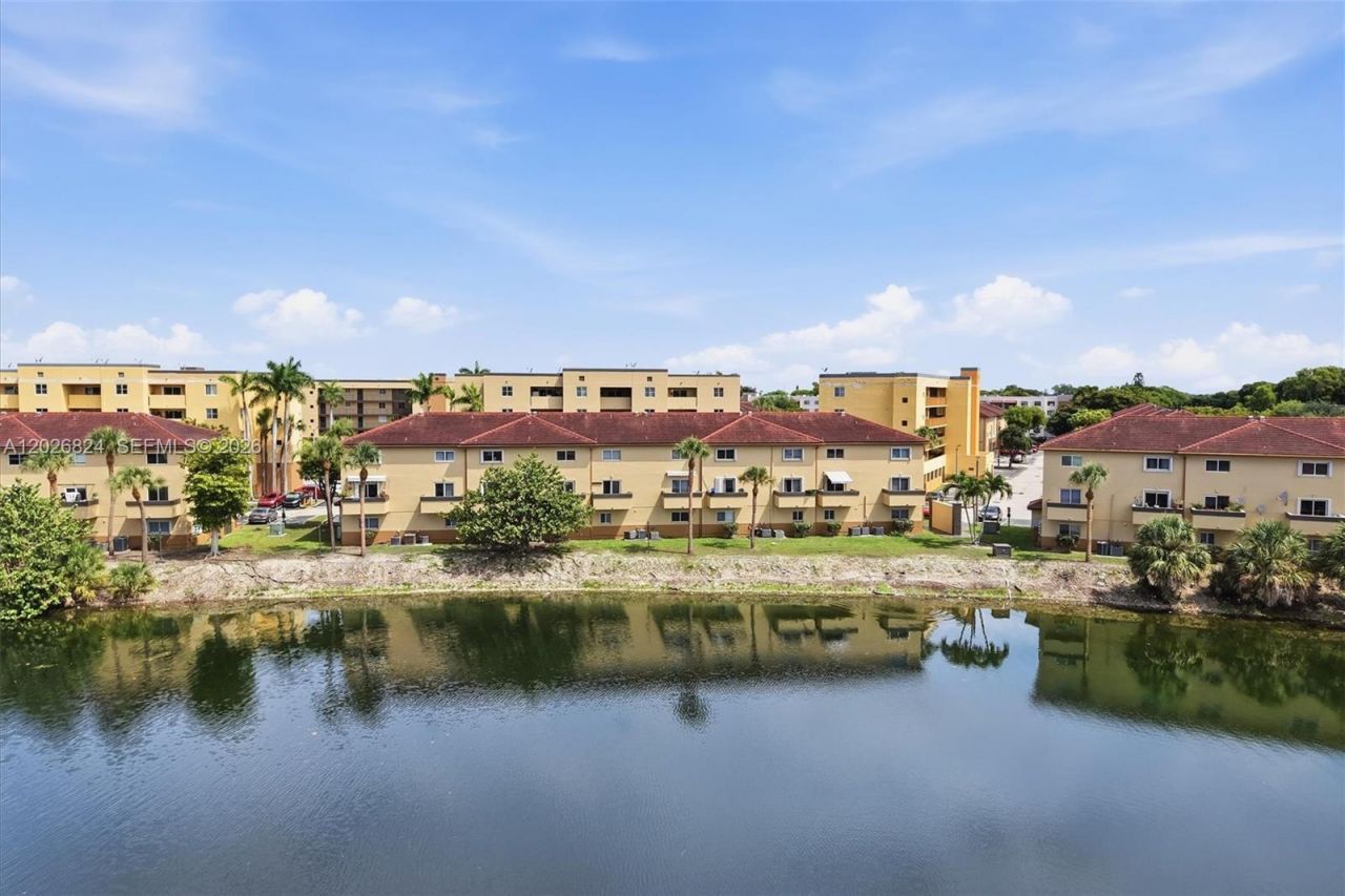 8240 SW 149th Ct , Unit 7-201, Miami, FL 33193 Photo