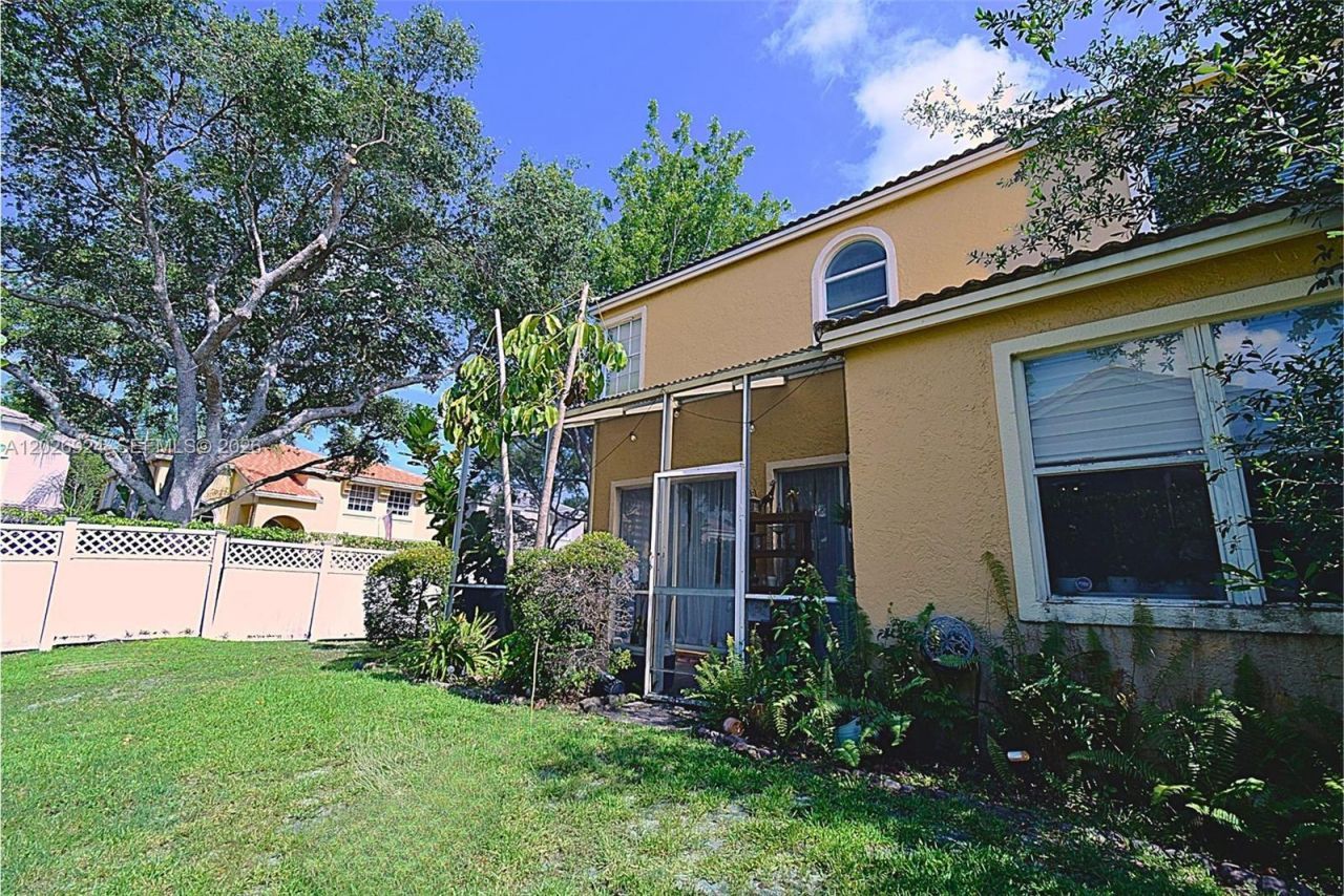 11405 NW 48th Ct, Coral Springs, FL 33076 Photo