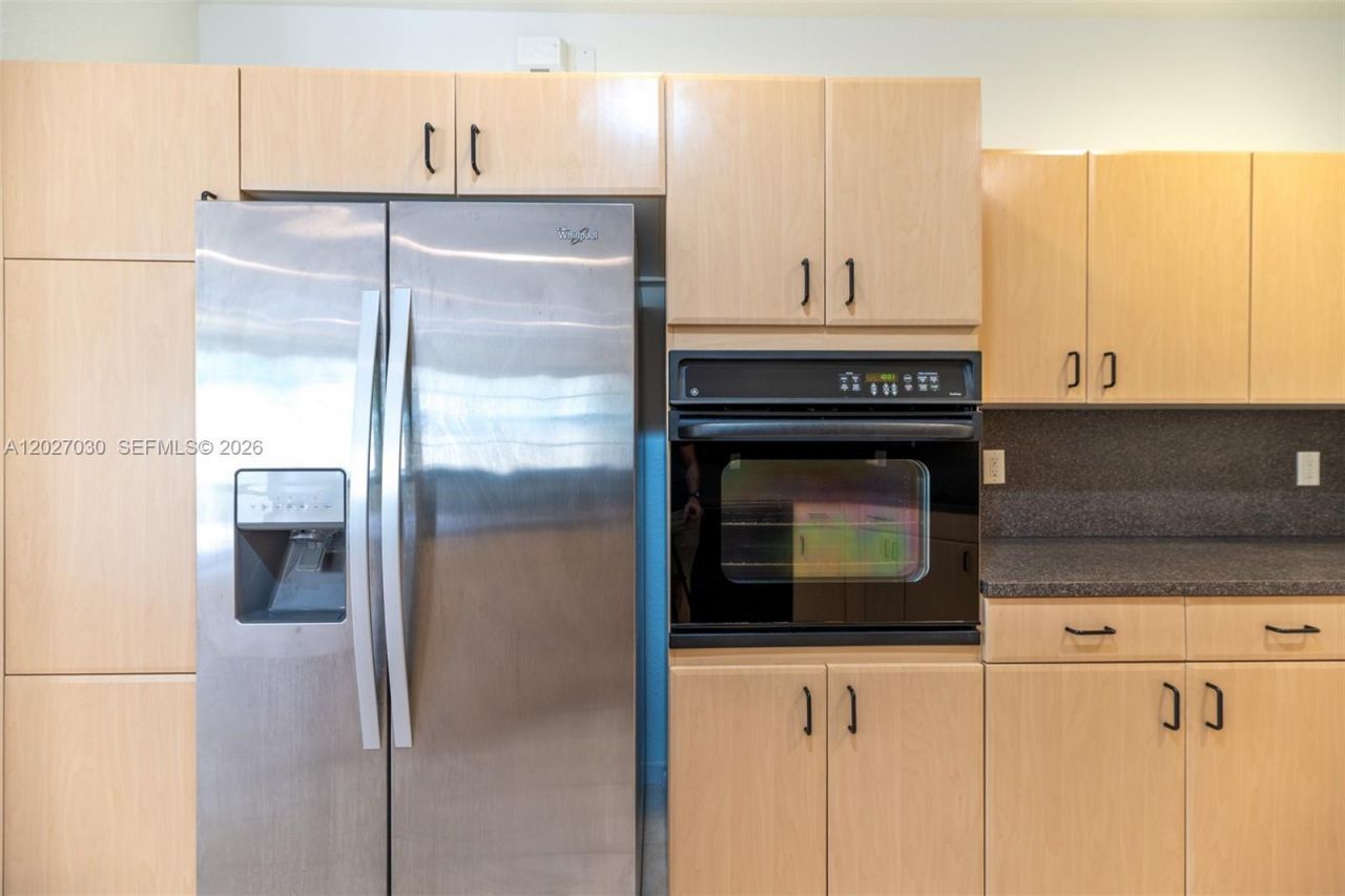 1695 Passion Vine Cir, Unit 22-1, Weston, FL 33326 Photo