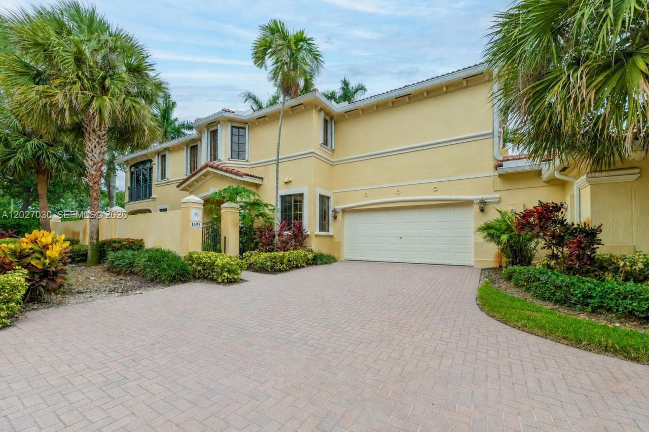 1695 Passion Vine Cir, Unit 22-1, Weston, FL 33326 Photo