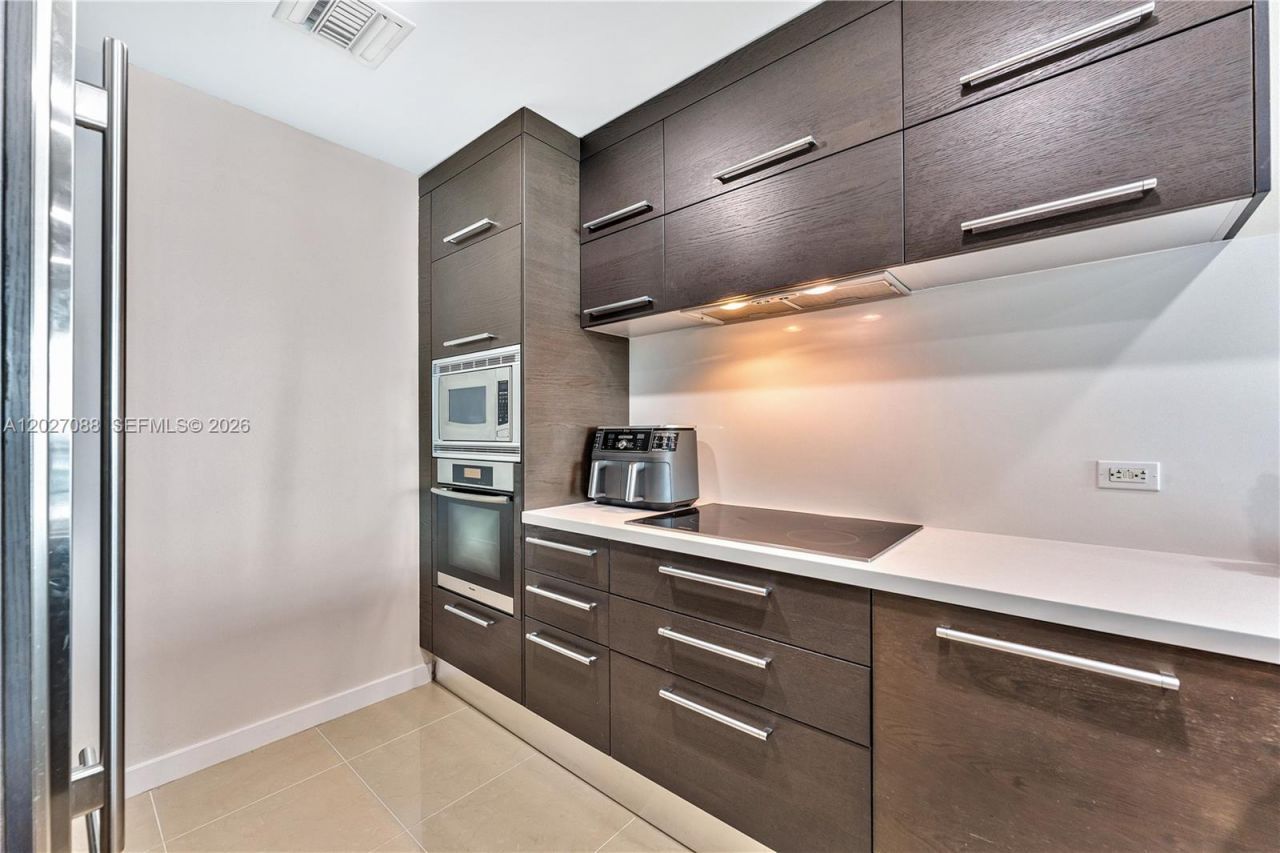 900 Biscayne Blvd , Unit 3109, Miami, FL 33132 Photo