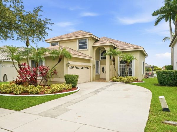 18443 NW 13th St , Pembroke Pines, FL 33029