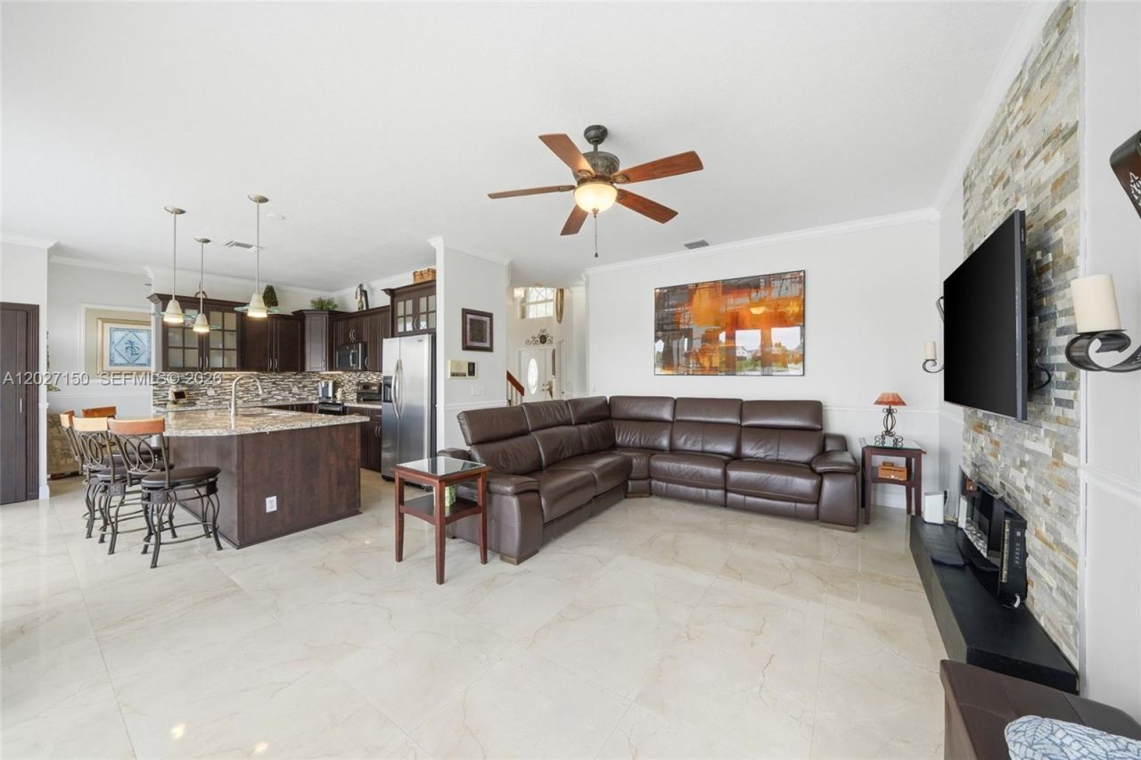 18443 NW 13th St , Pembroke Pines, FL 33029 Photo