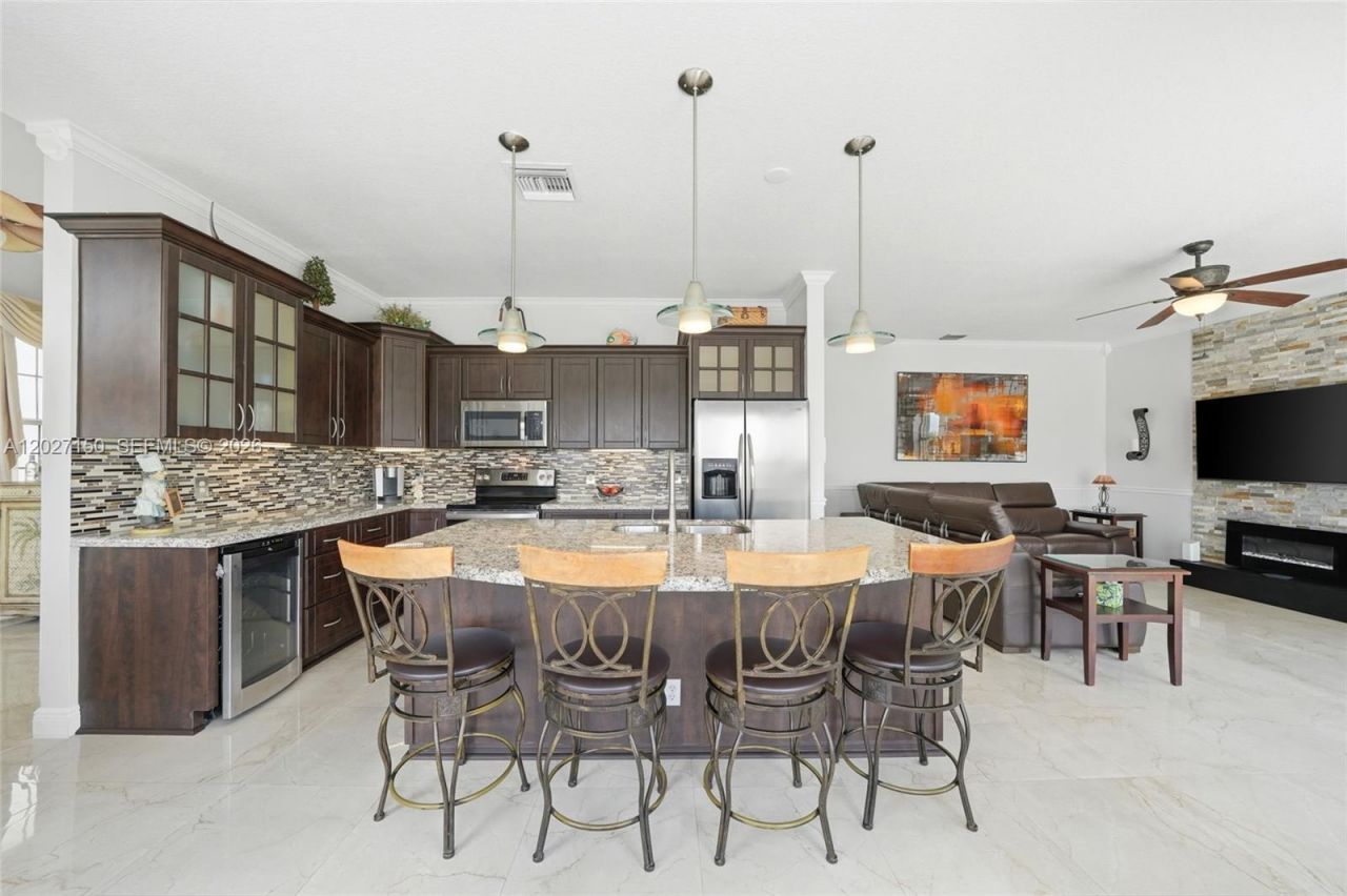 18443 NW 13th St , Pembroke Pines, FL 33029 Photo