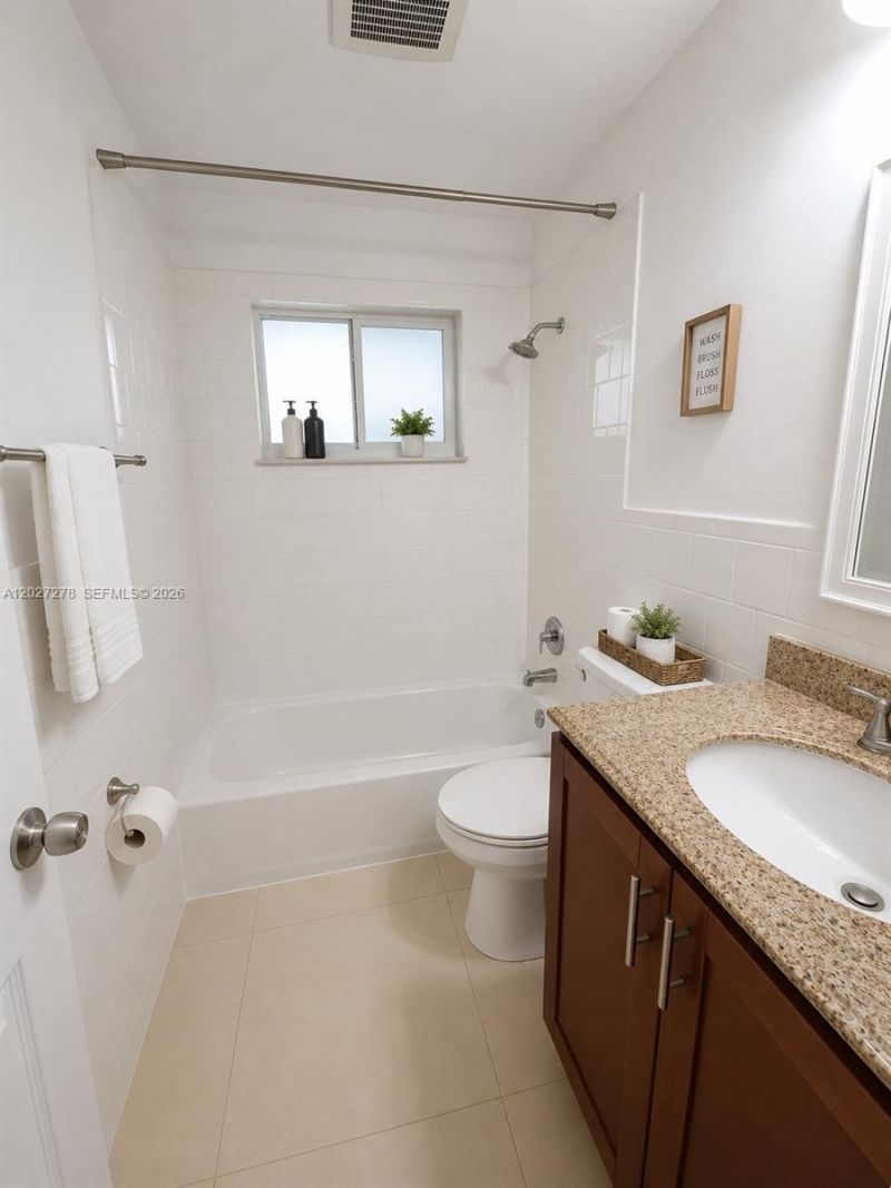 901 NE 2nd St , Hallandale Beach, FL 33009 Photo