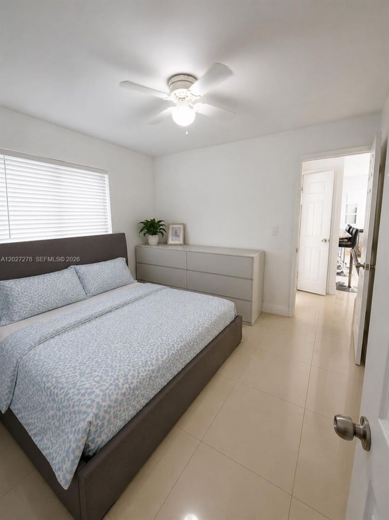 901 NE 2nd St , Hallandale Beach, FL 33009 Photo