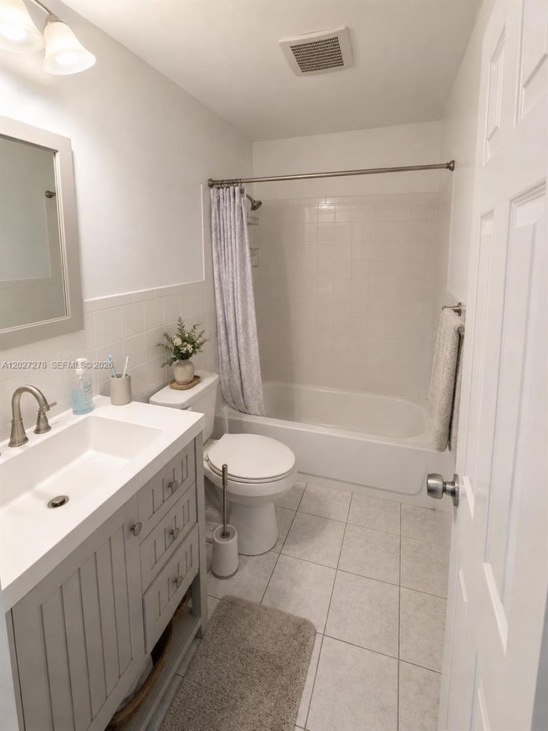 901 NE 2nd St , Hallandale Beach, FL 33009 Photo