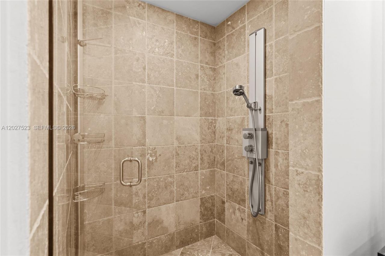 18201 Collins Ave , Unit 4209, Sunny Isles Beach, FL 33160 Photo
