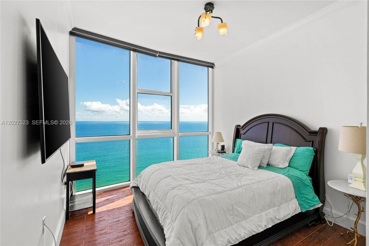 18201 Collins Ave , Unit 4209, Sunny Isles Beach, FL 33160 Photo