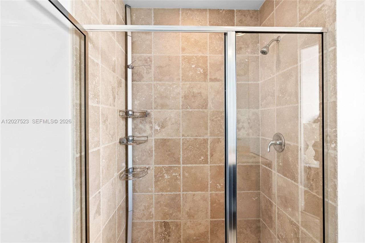 18201 Collins Ave , Unit 4209, Sunny Isles Beach, FL 33160 Photo