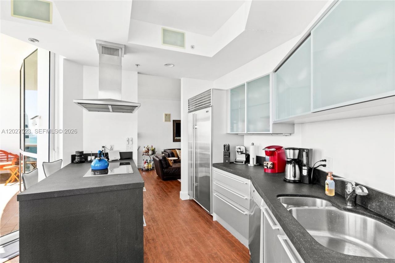 18201 Collins Ave , Unit 4209, Sunny Isles Beach, FL 33160 Photo