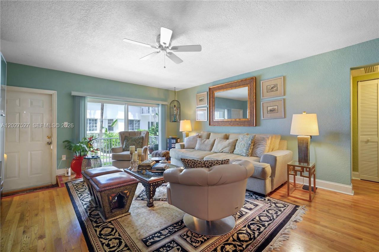 1160 103rd St , Unit 6, Bay Harbor Islands, FL 33154 Photo