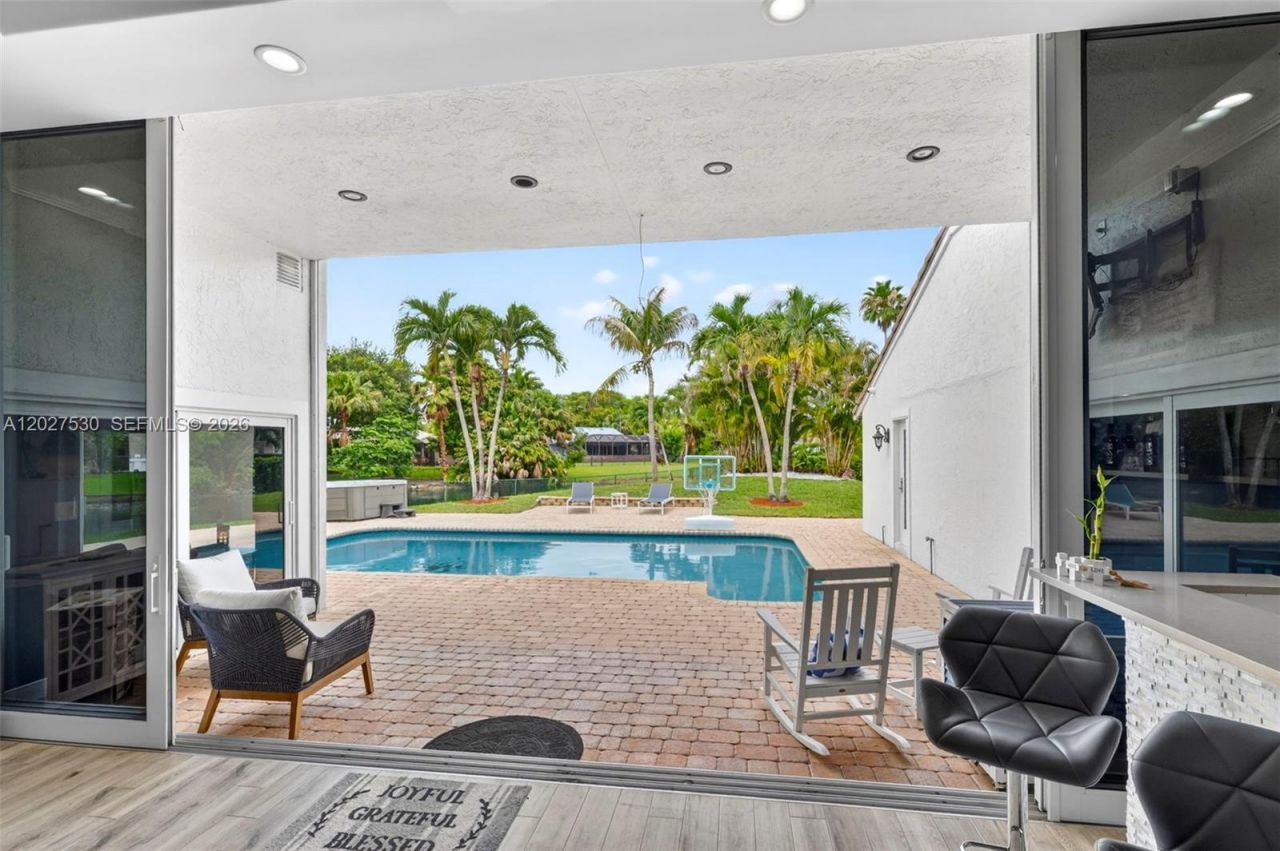 1860 NW 107th Ter , Coral Springs, FL 33071 Photo
