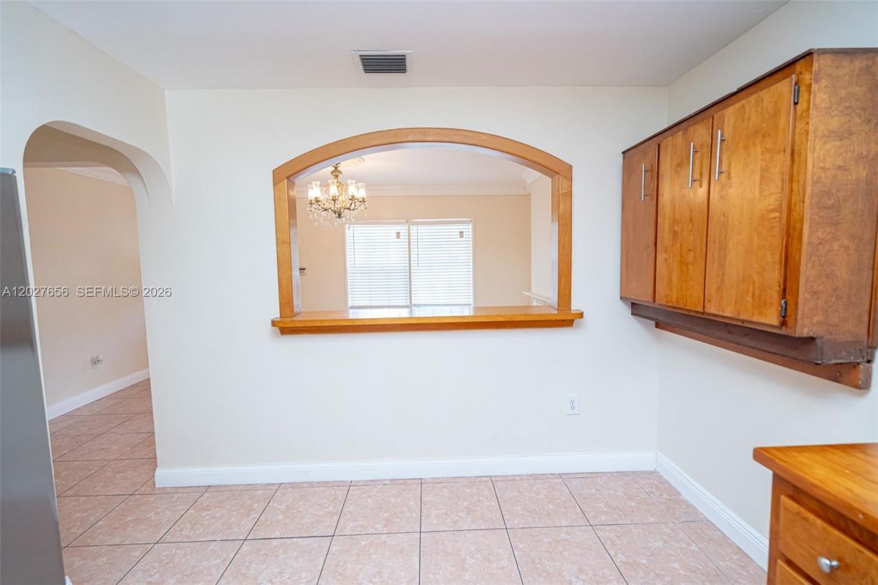 5613 Pierce St , Unit 2, Hollywood, FL 33021 Photo