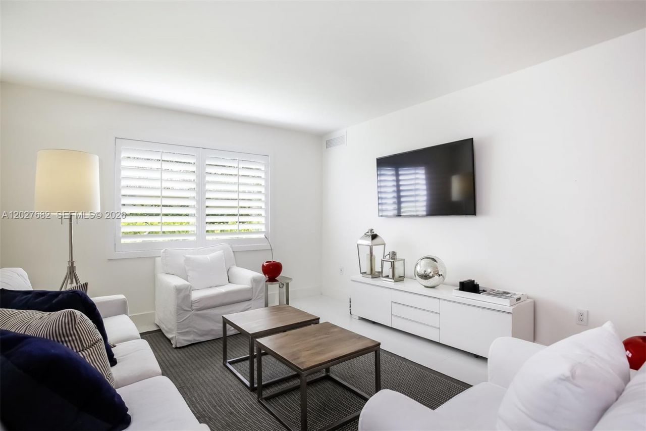 200 Galen Dr , Unit 104, Key Biscayne, FL 33149 Photo