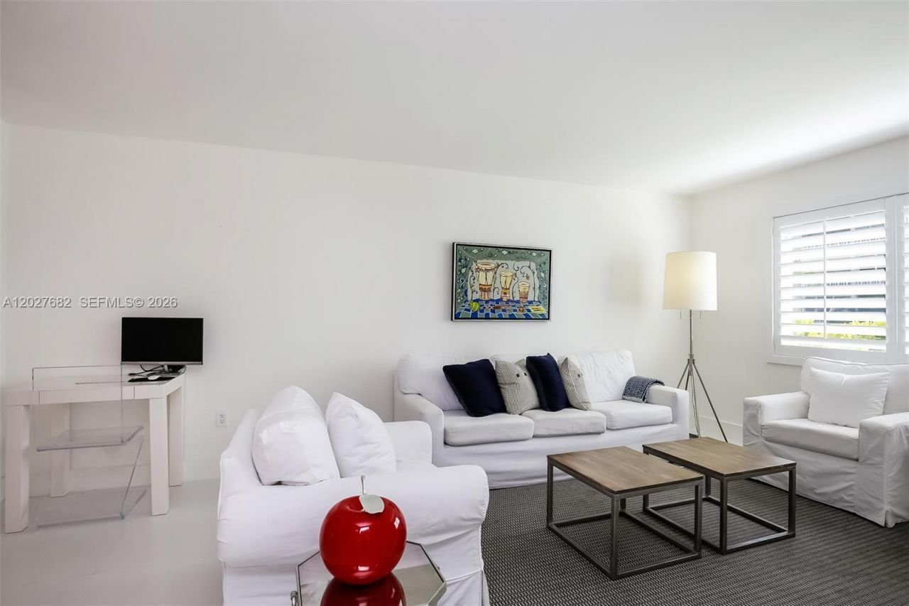 200 Galen Dr , Unit 104, Key Biscayne, FL 33149 Photo