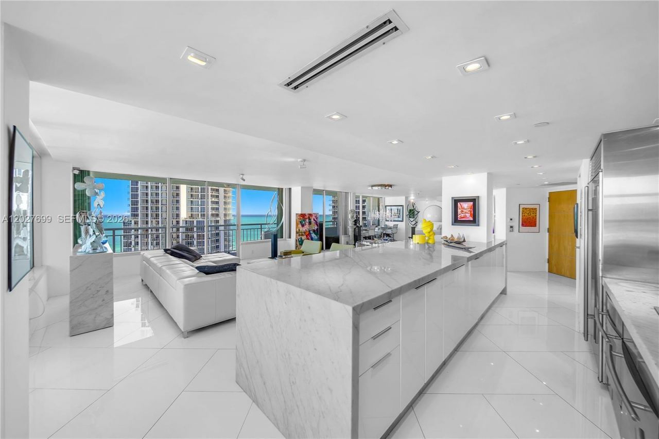 400 S Pointe Dr , Unit 2310, Miami Beach, FL 33139 Photo