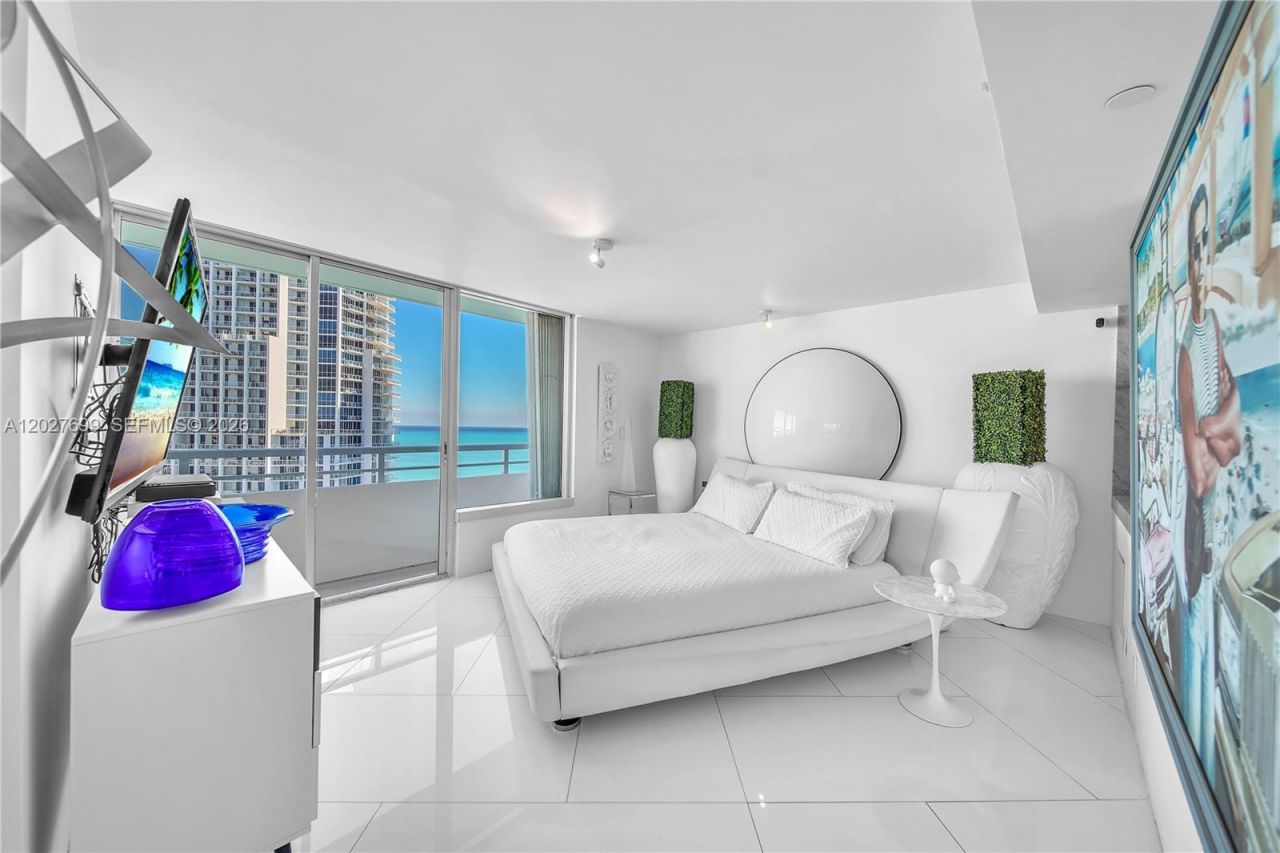 400 S Pointe Dr , Unit 2310, Miami Beach, FL 33139 Photo