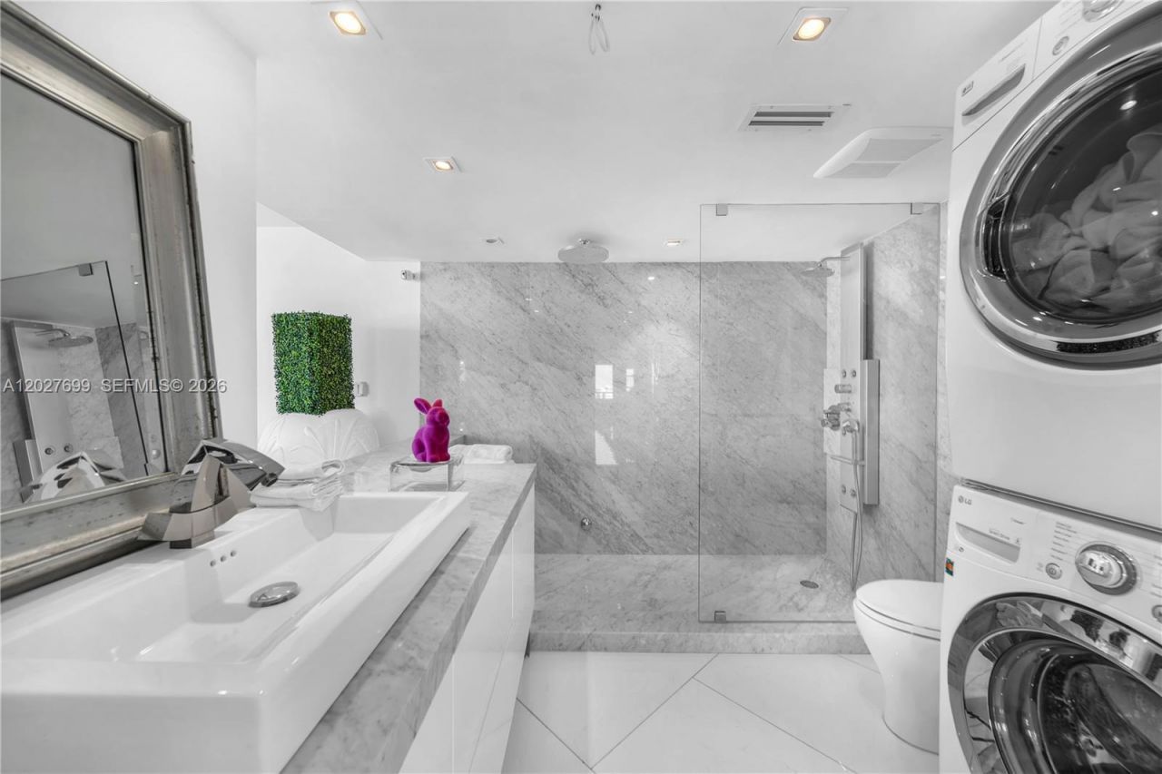 400 S Pointe Dr , Unit 2310, Miami Beach, FL 33139 Photo