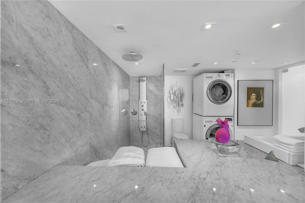 400 S Pointe Dr , Unit 2310, Miami Beach, FL 33139 Photo