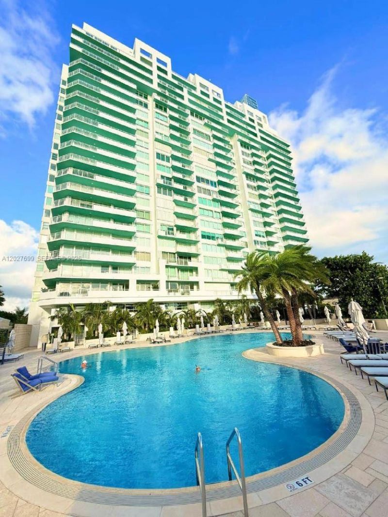 400 S Pointe Dr , Unit 2310, Miami Beach, FL 33139 Photo